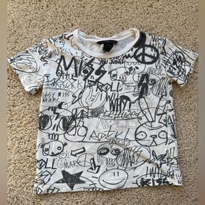 Little Marc Jacob’s graffiti graphic tee sz 4 (similar to 2T)